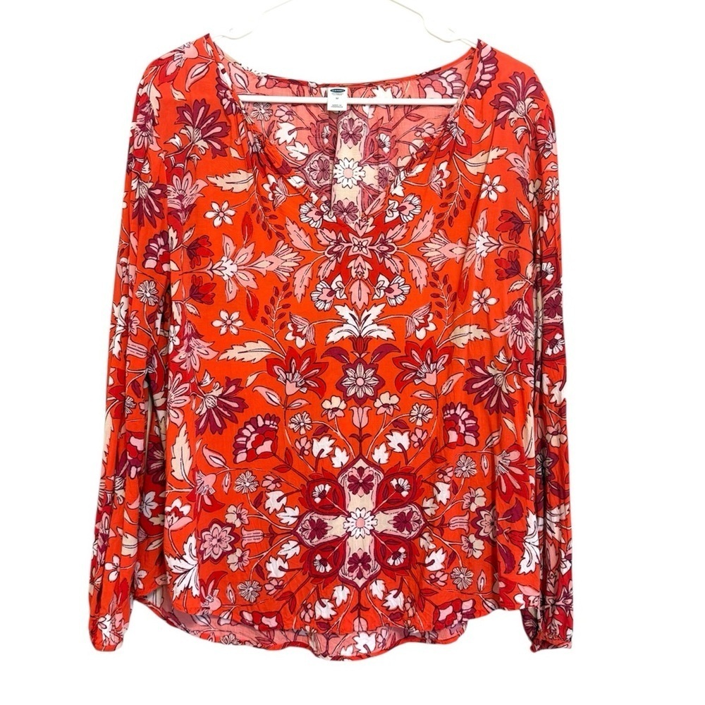 2/$15 Old Navy - Orangey Red Floral Long Sleeve Blouse | Size M